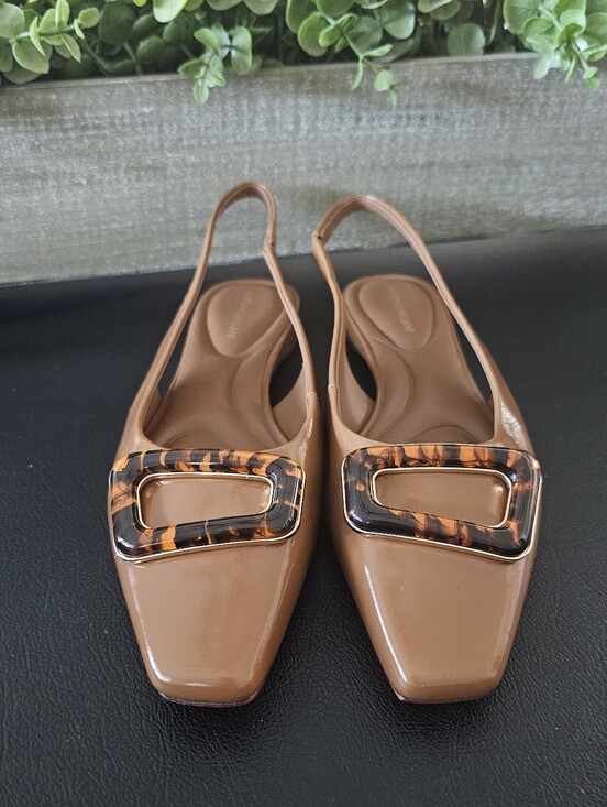 ANTONIO MELANI Shoes - ANTONIO MELANI Neutral Slingback Flats W/Tortoiseshell Buckle Women Sz 8 & 9M